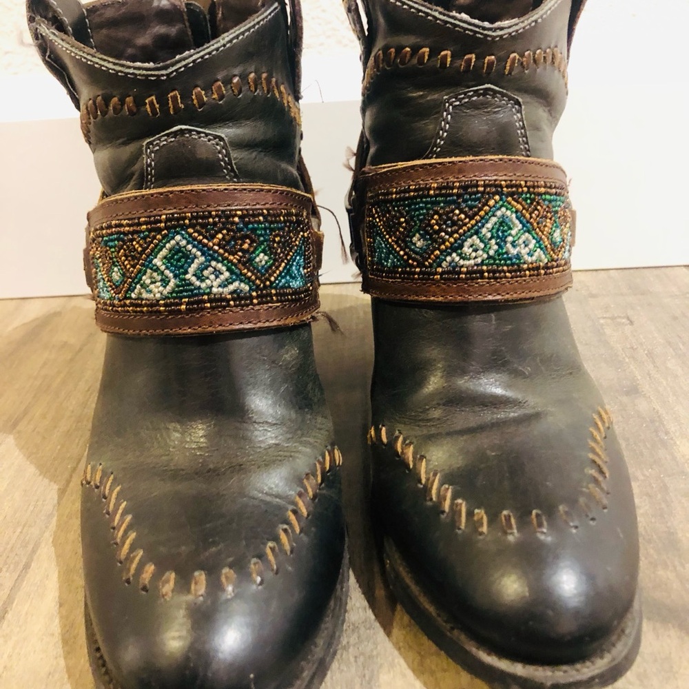 DDR Double D Ranch Embroidered Black Leather Ankle Boots